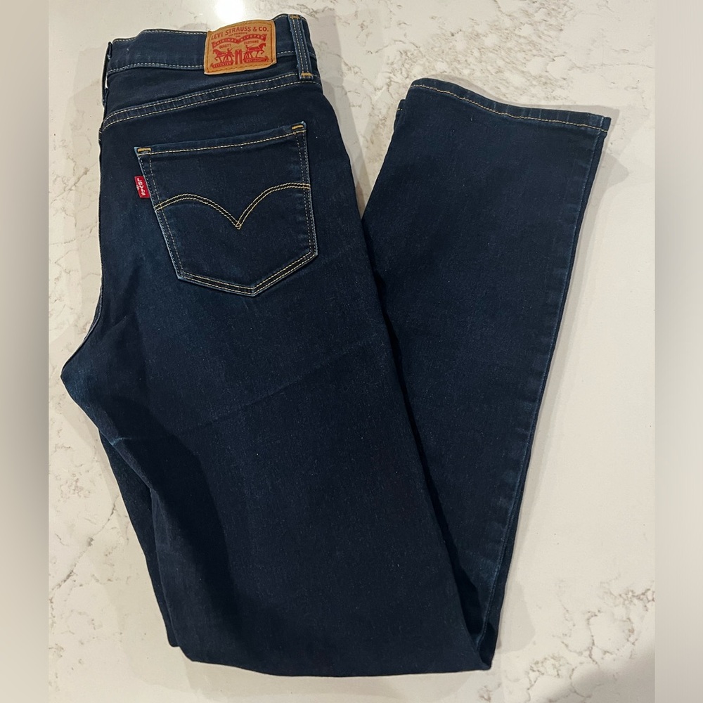 Levi’s 314s Shaping Straight Jeans - Dark Wash Size 28